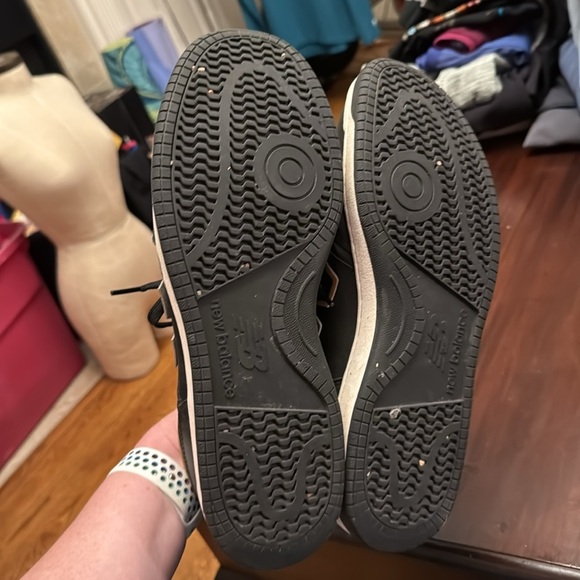 New Balance men’s black and gold/tan sneakers size 12 - Picture 3 of 8